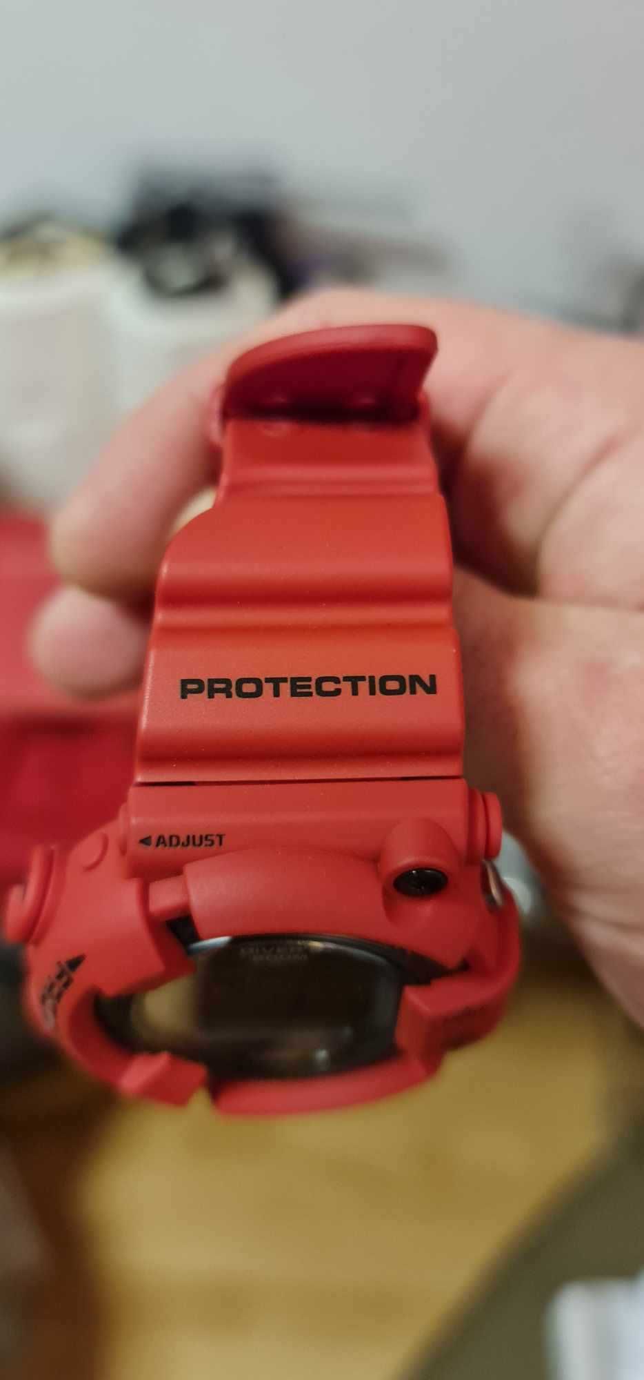 Casio G Shock Frogman GW 8230 red