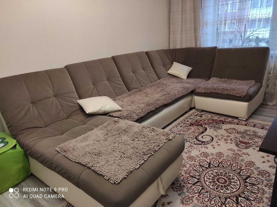 Продам диван в очень хорошем состоянии