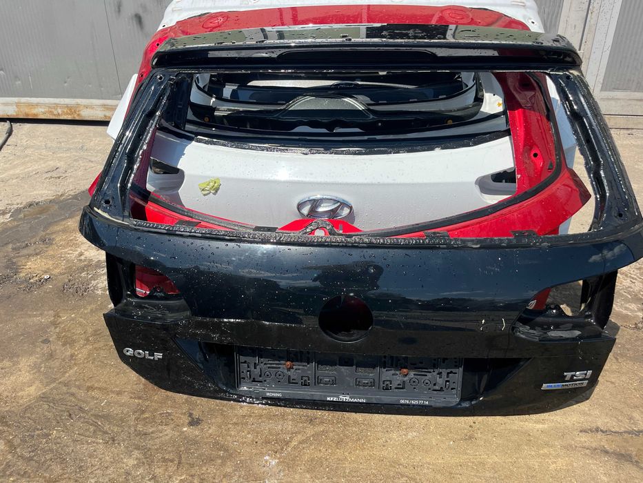 Капак,багажник VW Golf 7 Sportsvan 2бр.