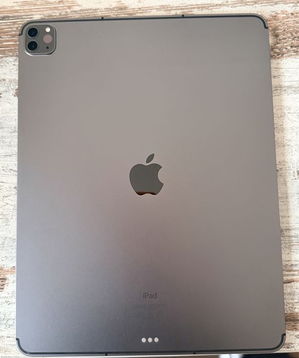 iPad Pro LTE Gen5 12,9inch Preț 1900 lei