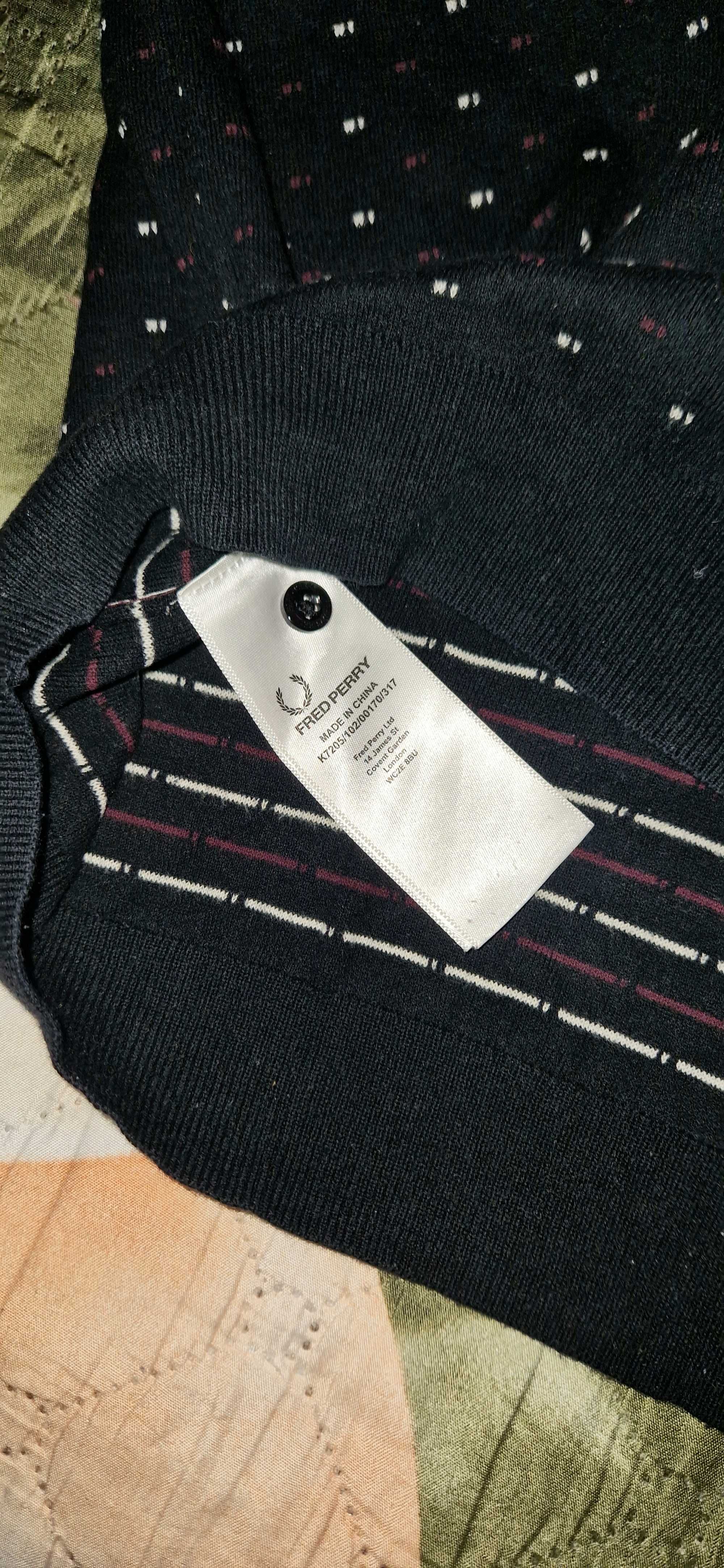 Fred Perry тениска L размер