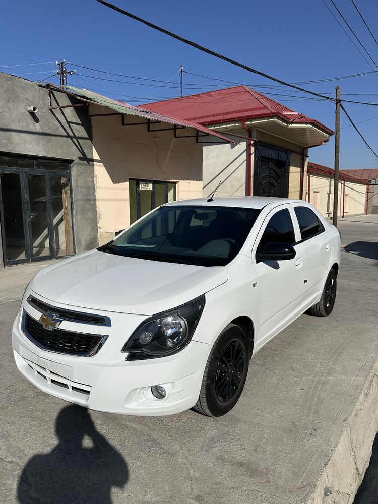 Chevrolet Cobalt 2025 4 poz