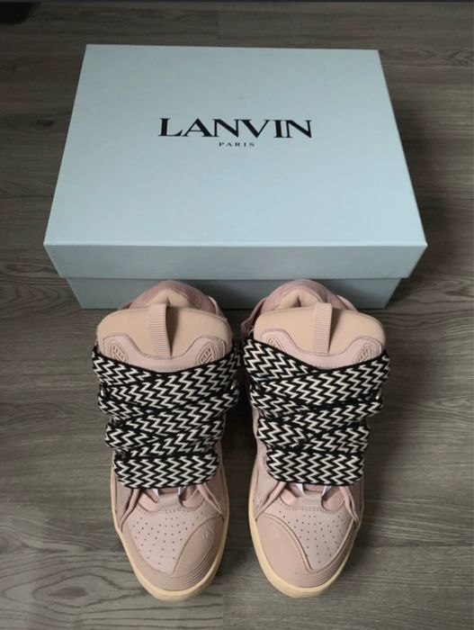 Lanvin Curb
