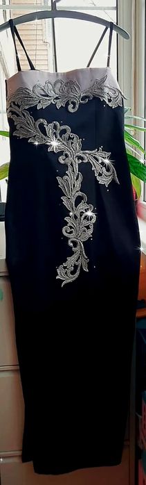 Вечернее атласное платье в пол.