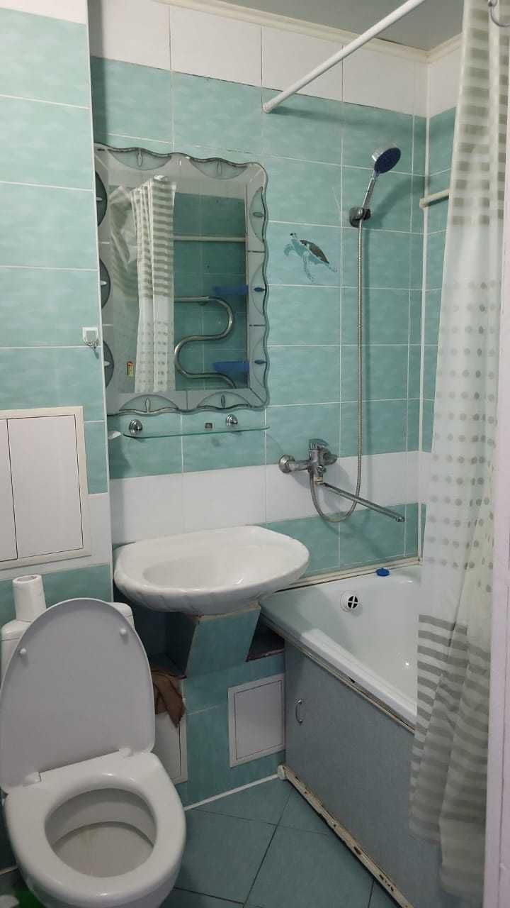 Продам 2к кв с хорошим ремонтом р-н УЮТ!!
