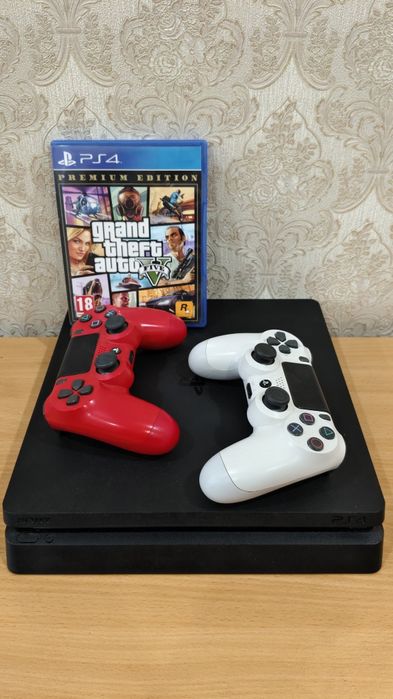 PlayStation 4 Slim