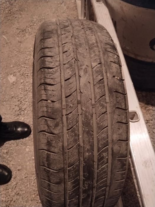 Продам шины  225/65 Р17 б/у в хорошем состоянии