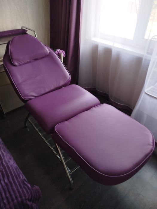 Продам косметологическую кушетку