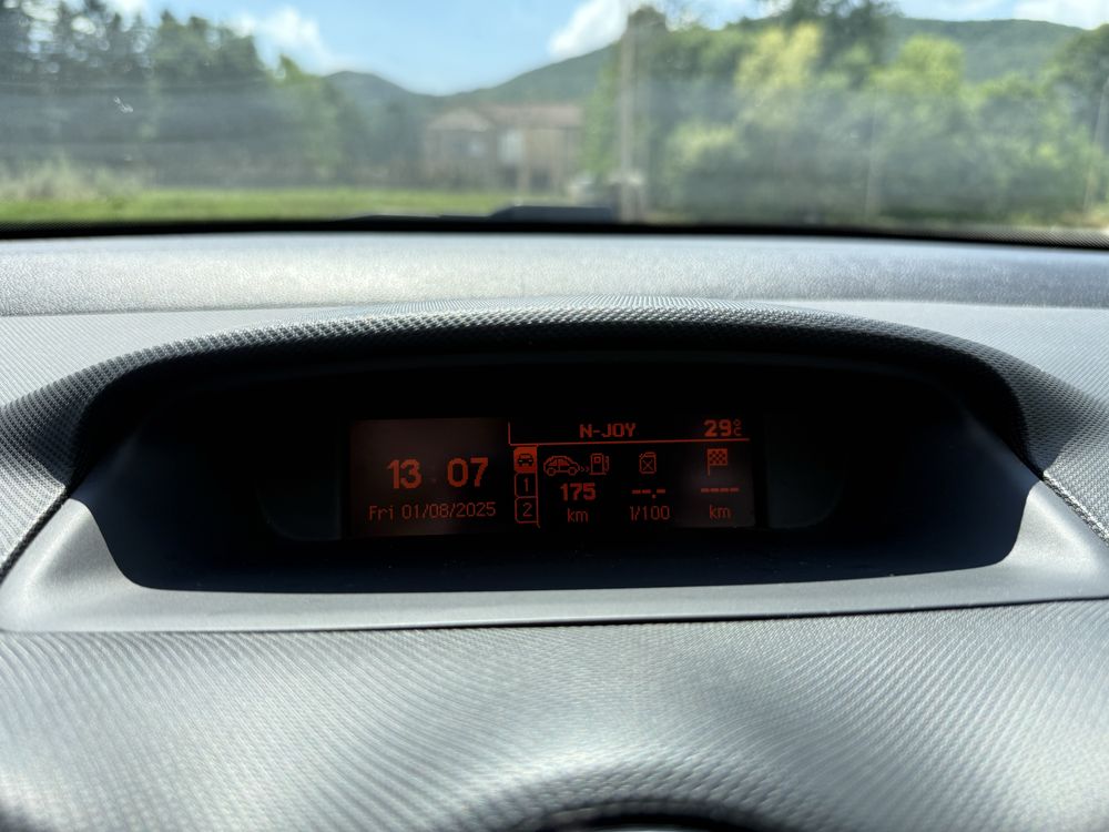 Peugeot 308 1.6HDI 109кс 2009г.
