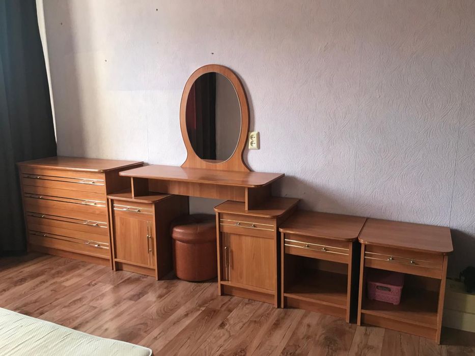 Тумбочки, Туалетный стол