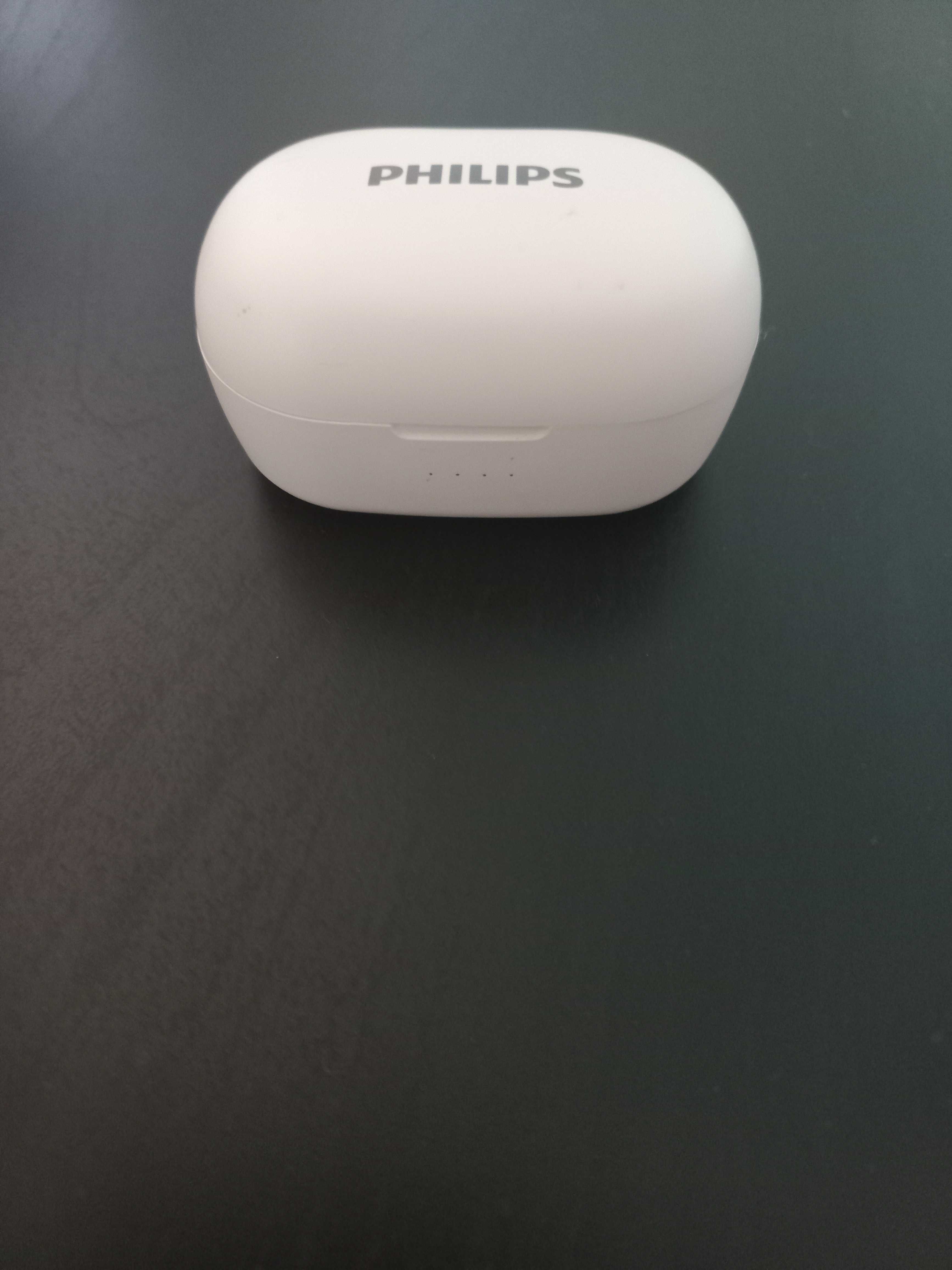 Кутийка за слушалки Philips TAT2205