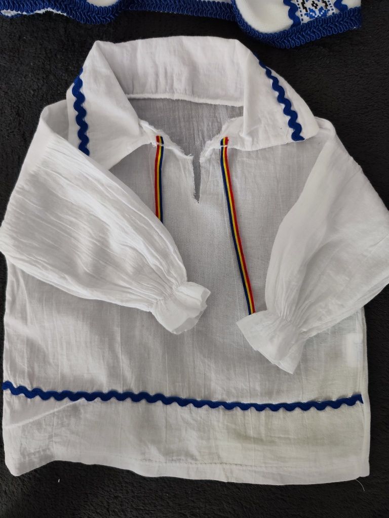 Costum tradițional romanesc baietel nou născut 62