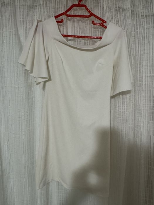 Лот за 4 роклииии