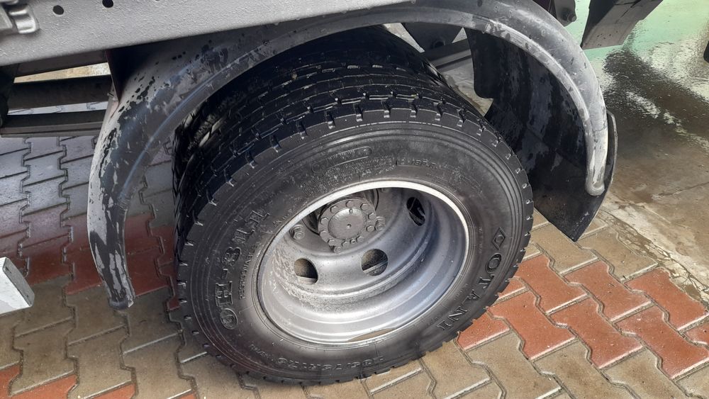 Renault vând sau schimb180dci 7,5t 2600€ 04