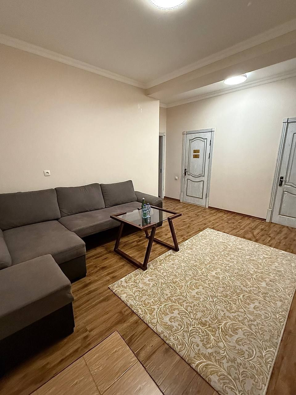 Яккасарой Глинка кунлик ижара учун 3 хона 110 кв Навастройка