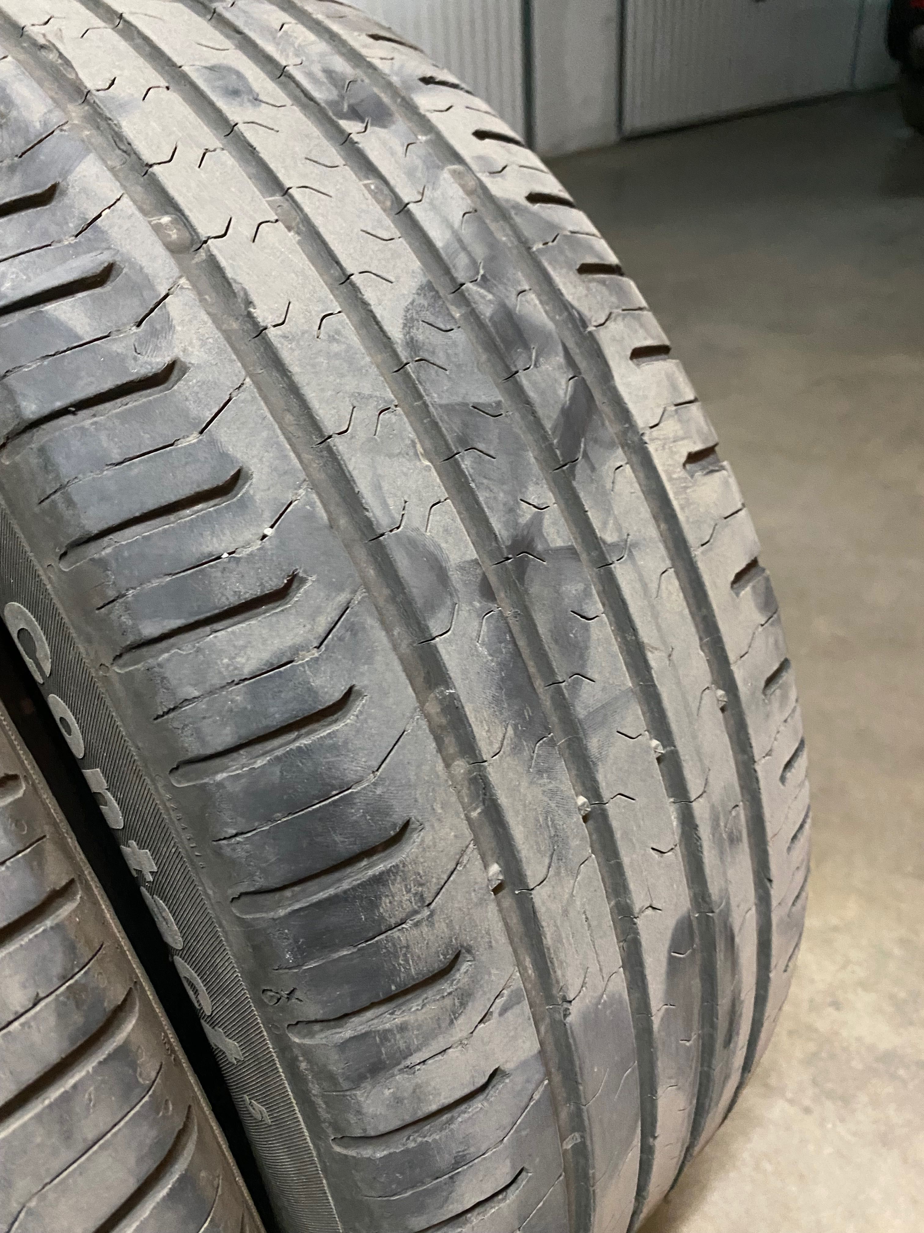 Гуми 215/55/17 Continental EcoContact 5