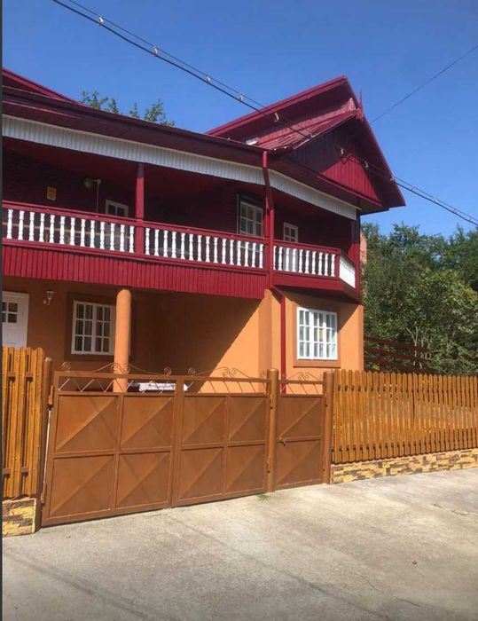Vand casa / vila Soveja, 6 camere, 430MP (Renovata 2023)