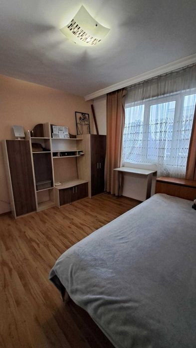 Продава се Тристаен апартамент в Пловдив, Център - 98 кв.м за 2051 €/кв.м - Снимка #5