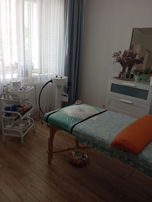 Массаж спины при остеохондрозе, массаж при холке, классический массаж