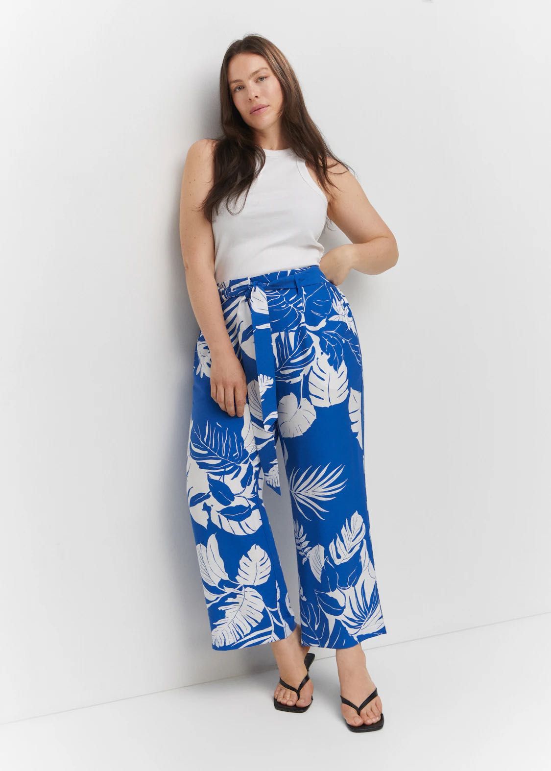 MANGO. Plus size. Тропические брюки