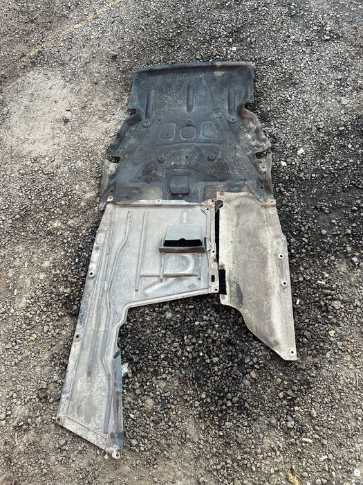 Scut scuturi bmw f30 seria 3 original impecabil