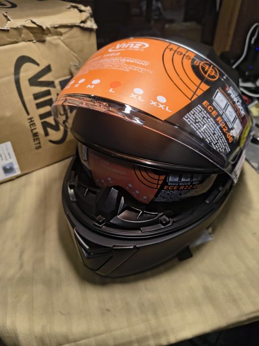 Модулна каска VINZ Santos със слънцезащитен сенник | Одобрена по ECE 2