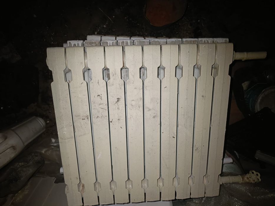 Продам батареи .