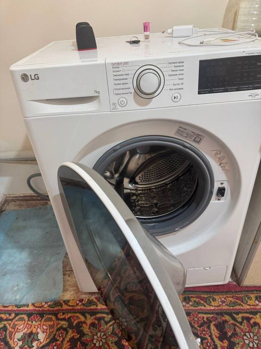 Ижарага уй берилади  куйлик метро  1²килган  1 этаж  250& лубойга