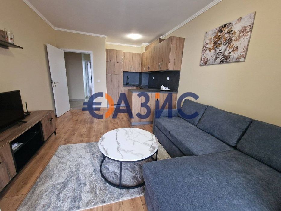 Продава се Двустаен апартамент в Свети Влас - 57 кв.м за 2632 €/кв.м - Снимка #4