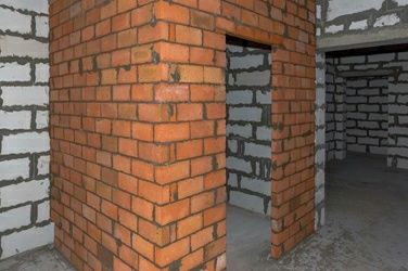 Предлагаем свои услуги квартиру ремонт, крыши-Навес по стяжке электрик