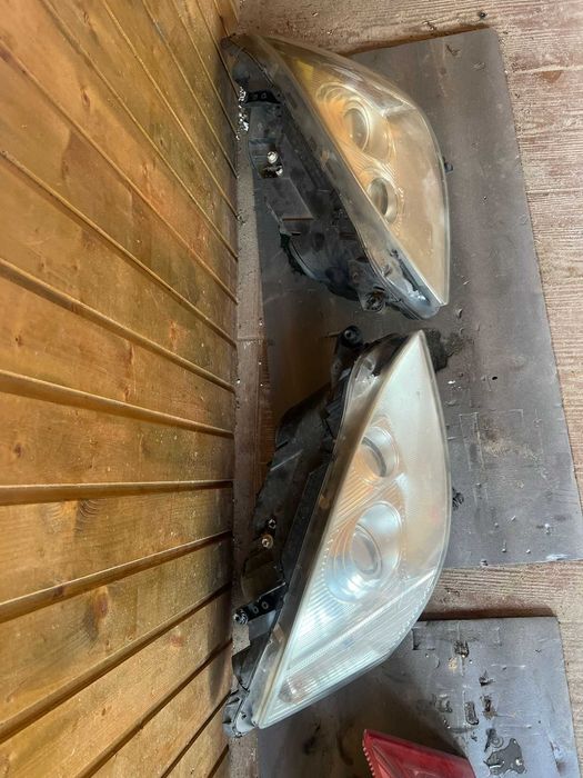 Far Stanga/Dreapta Bixenon/Night Vision Mercedes S Class W221