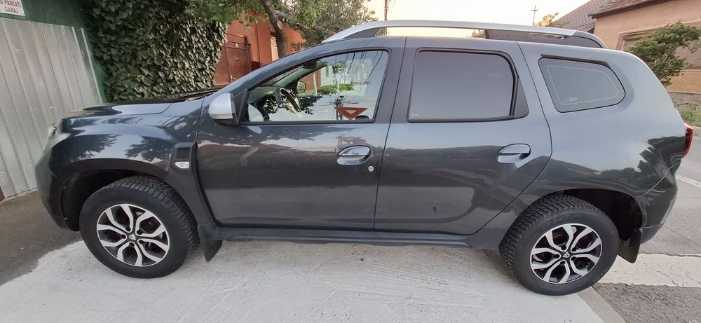 Vând Dacia Duster 1.6 Motor Nisan