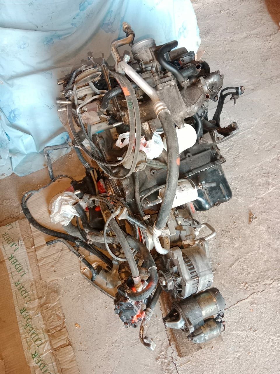 Двигатель комплект ниссанга