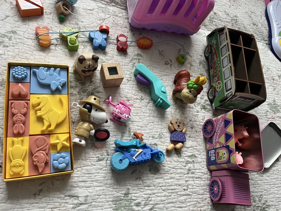 Diverse jucarii si papusi