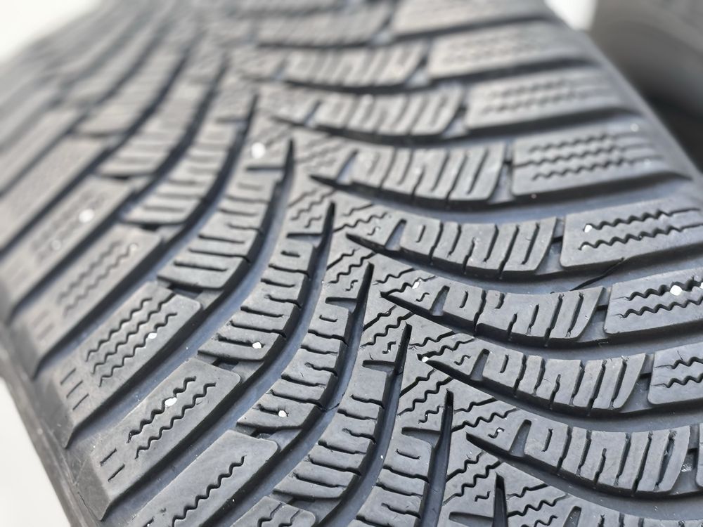 195/55/R16 Hankook Winter 4бр зимни dot2518 6-7мм