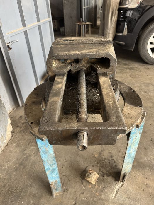 Тиски СССР сотилади