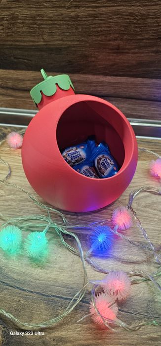 Коледна топка за бонбони