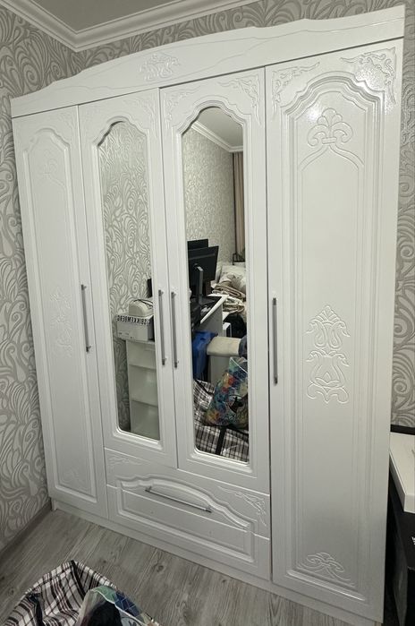 Продам шкаф срочно