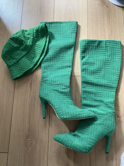 Ботуши с висок ток + шапка