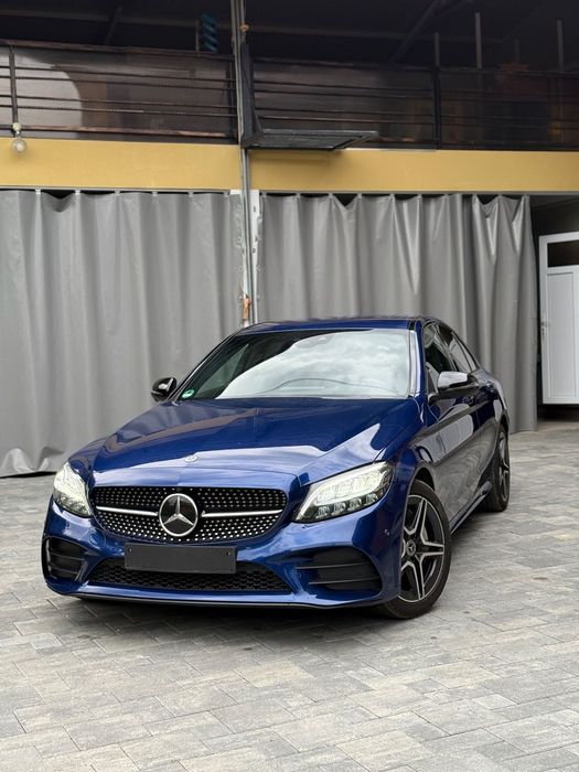 Mercedes-Benz C Mercedes-Benz C300e AMG/Head-up/digital/burmester