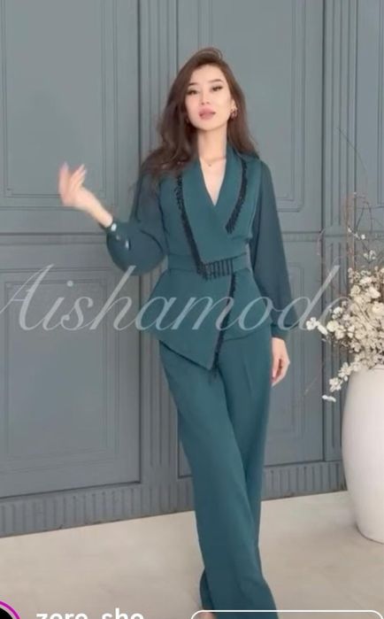 Продам костюм