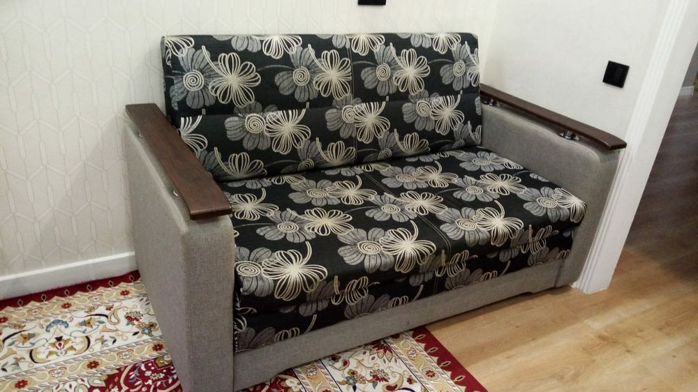 Продаем диван в хорошем состоянии