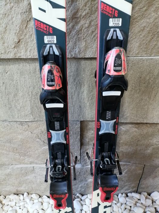 Schiuri ski Rossignol React 6 Compact sh 156,163 cm