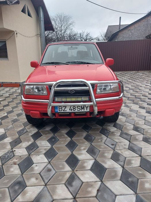 Suzuki grand vitara 1.6 benzina si gaz