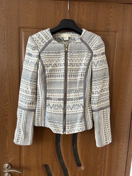 Vand jachete dama Zara si H&M