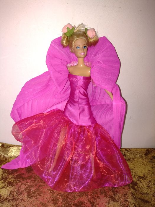 дрехи за кукли Барби и Кен