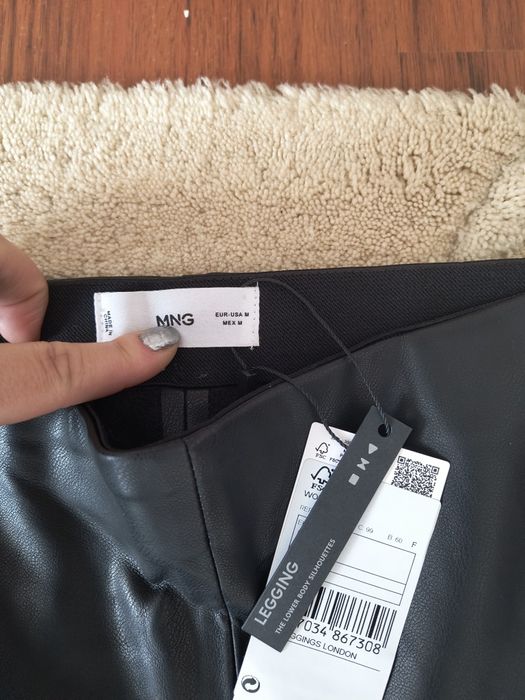 Pantaloni piele eco Mango mărime 38 noi cu eticheta.