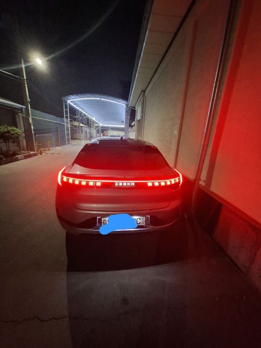 Прод-ся ZEEKR 001 Электромобиль 2022 г.в. Пробег 45000км. Отл.состояни