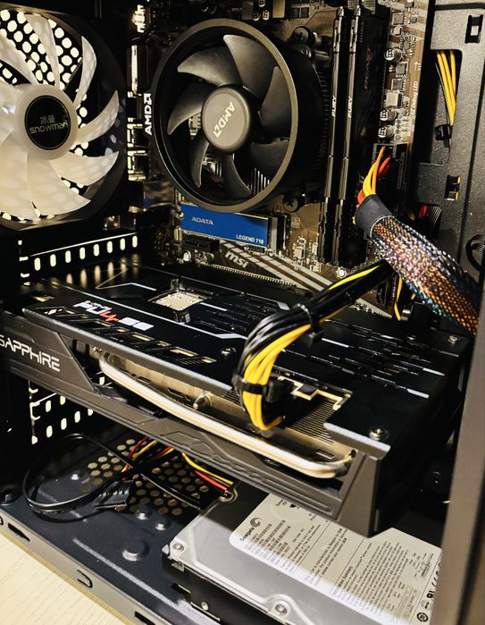 [GARANTIE] Ryzen 5 3600, RX 5700 8GB, 16 GB RAM 3200 mhz, SSD NMVe