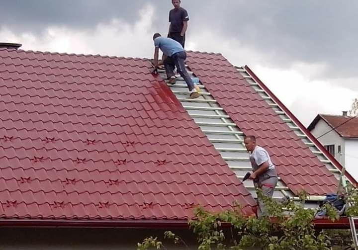 Montaj acoperișuri și reparații de urgență